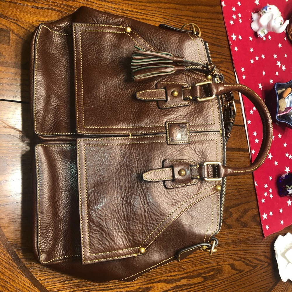 A vintage Florentine Leather Purse!